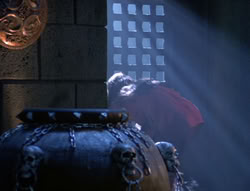 extant_XenaWarriorPrincess_5x02_Chakram_1540
