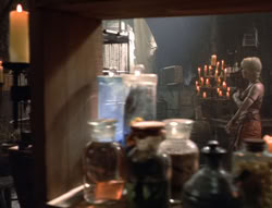 extant_XenaWarriorPrincess_5x02_Chakram_1593