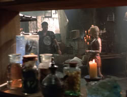 extant_XenaWarriorPrincess_5x02_Chakram_1594