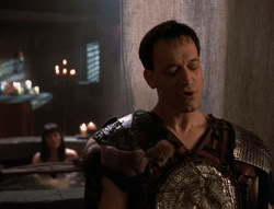 extant_XenaWarriorPrincess_5x02_Chakram_1775