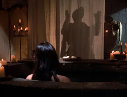 extant_XenaWarriorPrincess_5x02_Chakram_1836