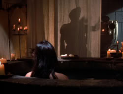 extant_XenaWarriorPrincess_5x02_Chakram_1837