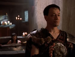 extant_XenaWarriorPrincess_5x02_Chakram_1843