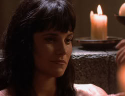 extant_XenaWarriorPrincess_5x02_Chakram_1861