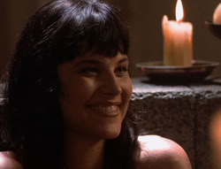 extant_XenaWarriorPrincess_5x02_Chakram_1866