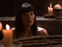 extant_XenaWarriorPrincess_5x02_Chakram_1888