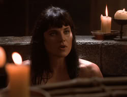 extant_XenaWarriorPrincess_5x02_Chakram_1889