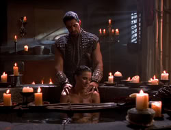 extant_XenaWarriorPrincess_5x02_Chakram_1926