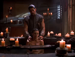 extant_XenaWarriorPrincess_5x02_Chakram_1936