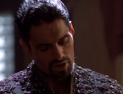 extant_XenaWarriorPrincess_5x02_Chakram_1947