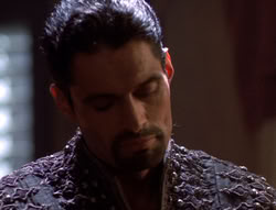 extant_XenaWarriorPrincess_5x02_Chakram_1949