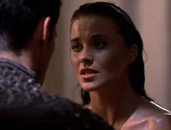 extant_XenaWarriorPrincess_5x02_Chakram_1985