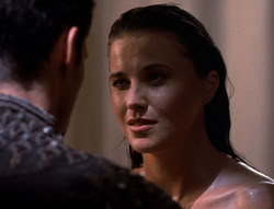 extant_XenaWarriorPrincess_5x02_Chakram_1987