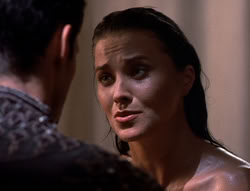 extant_XenaWarriorPrincess_5x02_Chakram_1990