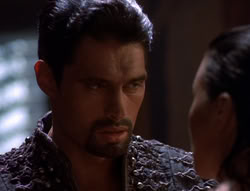extant_XenaWarriorPrincess_5x02_Chakram_1991