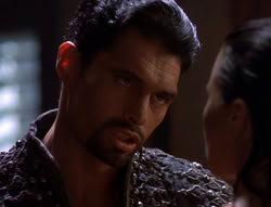 extant_XenaWarriorPrincess_5x02_Chakram_2011