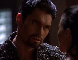 extant_XenaWarriorPrincess_5x02_Chakram_2015