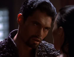 extant_XenaWarriorPrincess_5x02_Chakram_2019