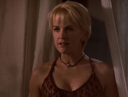 extant_XenaWarriorPrincess_5x02_Chakram_2035