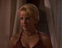 extant_XenaWarriorPrincess_5x02_Chakram_2036