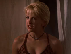 extant_XenaWarriorPrincess_5x02_Chakram_2038