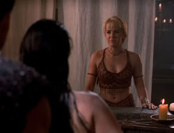 extant_XenaWarriorPrincess_5x02_Chakram_2044