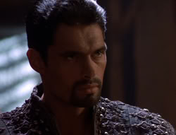 extant_XenaWarriorPrincess_5x02_Chakram_2047