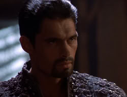 extant_XenaWarriorPrincess_5x02_Chakram_2048