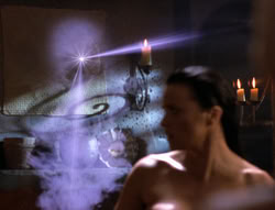 extant_XenaWarriorPrincess_5x02_Chakram_2076