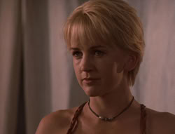 extant_XenaWarriorPrincess_5x02_Chakram_2078