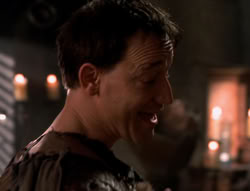 extant_XenaWarriorPrincess_5x02_Chakram_2085