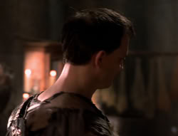 extant_XenaWarriorPrincess_5x02_Chakram_2086
