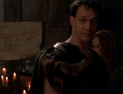 extant_XenaWarriorPrincess_5x02_Chakram_2090