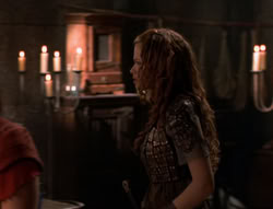 extant_XenaWarriorPrincess_5x02_Chakram_2094