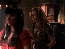 extant_XenaWarriorPrincess_5x02_Chakram_2095