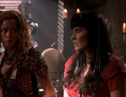 extant_XenaWarriorPrincess_5x02_Chakram_2098