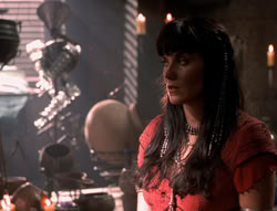 extant_XenaWarriorPrincess_5x02_Chakram_2100