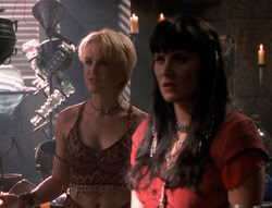 extant_XenaWarriorPrincess_5x02_Chakram_2130