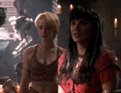 extant_XenaWarriorPrincess_5x02_Chakram_2137