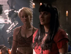 extant_XenaWarriorPrincess_5x02_Chakram_2146