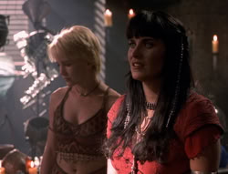 extant_XenaWarriorPrincess_5x02_Chakram_2147