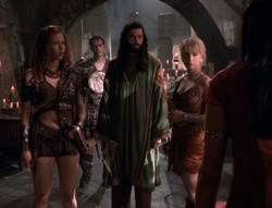 extant_XenaWarriorPrincess_5x02_Chakram_2155