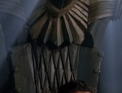 extant_XenaWarriorPrincess_5x02_Chakram_2170