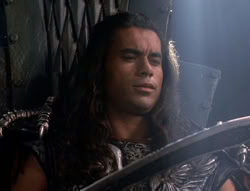 extant_XenaWarriorPrincess_5x02_Chakram_2176