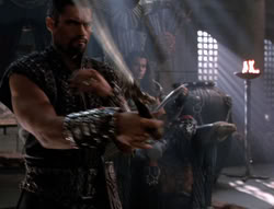 extant_XenaWarriorPrincess_5x02_Chakram_2181