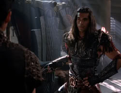 extant_XenaWarriorPrincess_5x02_Chakram_2220