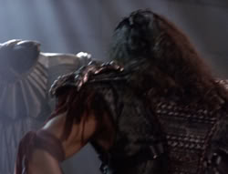 extant_XenaWarriorPrincess_5x02_Chakram_2235