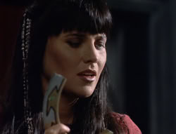 extant_XenaWarriorPrincess_5x02_Chakram_2271