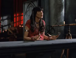 extant_XenaWarriorPrincess_5x02_Chakram_2308