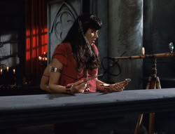 extant_XenaWarriorPrincess_5x02_Chakram_2333